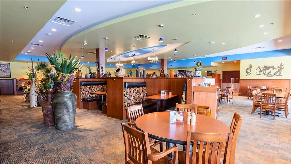 Deerfoot Inn And Casino Calgary Hotel