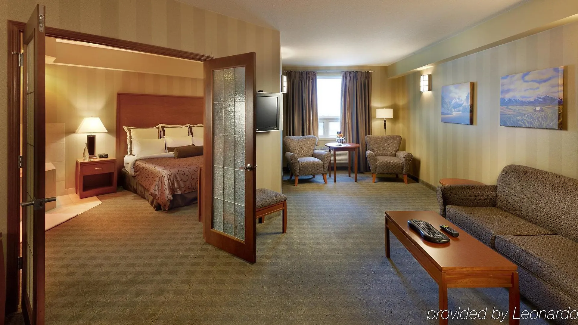 Deerfoot Inn And Casino Calgary Hotel
