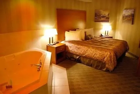 Deerfoot Inn And Casino Calgary 4*,